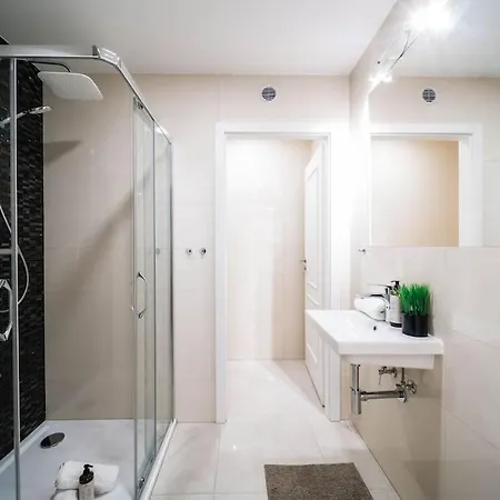 Cavallo Deluxe Xl City Center דירה *